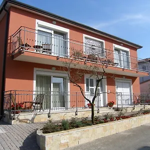 Apartment Nina, Umag